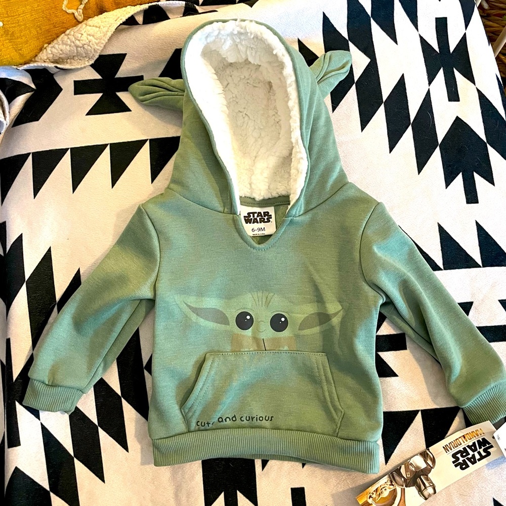 NWT Star Wars Mandalorian Baby Yoda Hoodie
